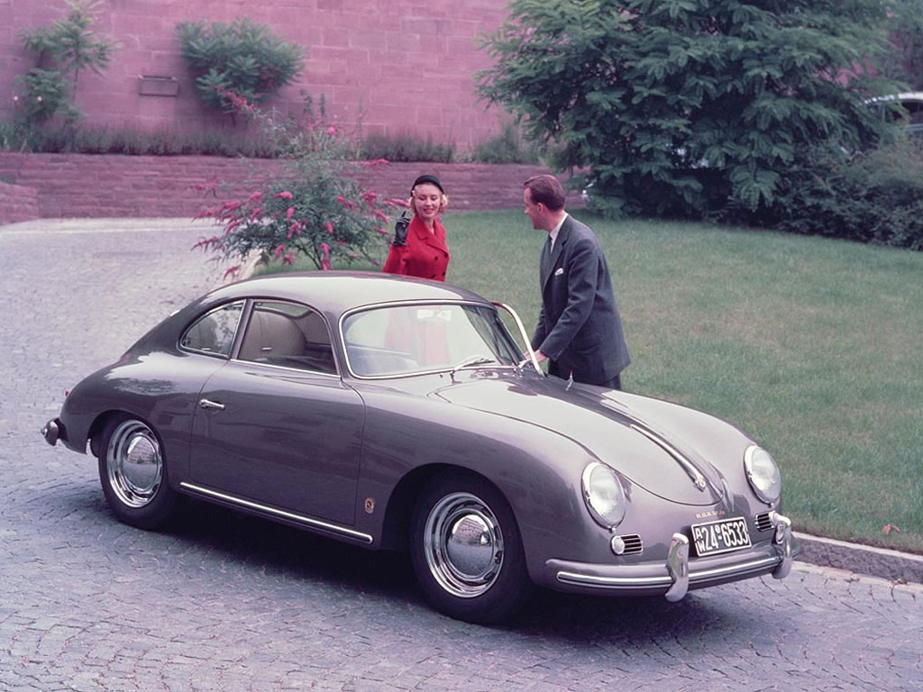 Den första Porschen, typ 356 kom 1948 och ersattes först 1963 av den modernare och lyxigare 911. Här en 356 A som kom 1955. 