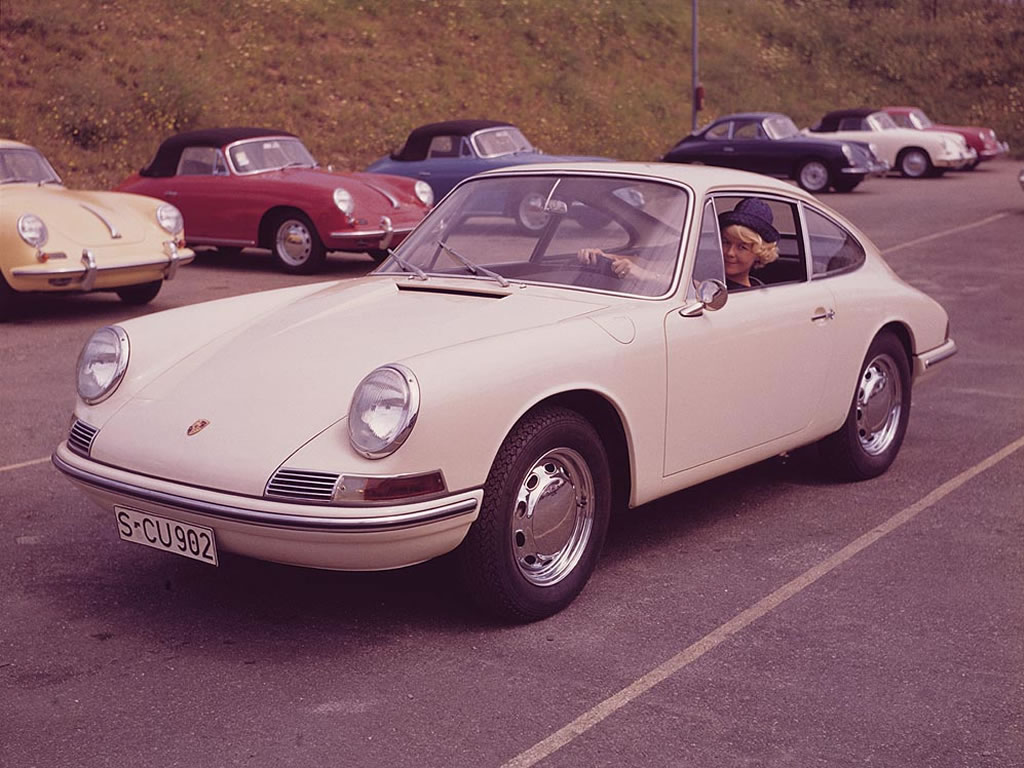 Porsche 911 i sitt allra första utförande med premiär 1963. 