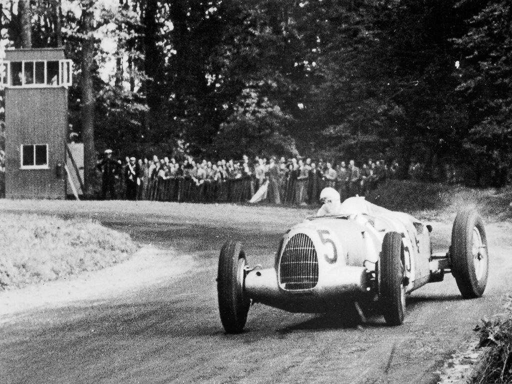 Auto-Union-Type-C-1937-Grand-Prix
