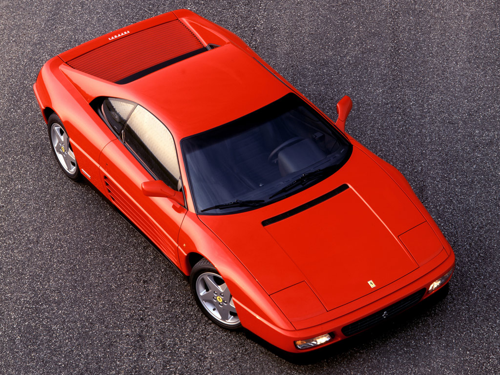 Total harmoni i proportioner och stringenta detaljer ger en elegant helhet hos missförstådda Ferrari 348. Här en "tb" med täckt kaross. 
