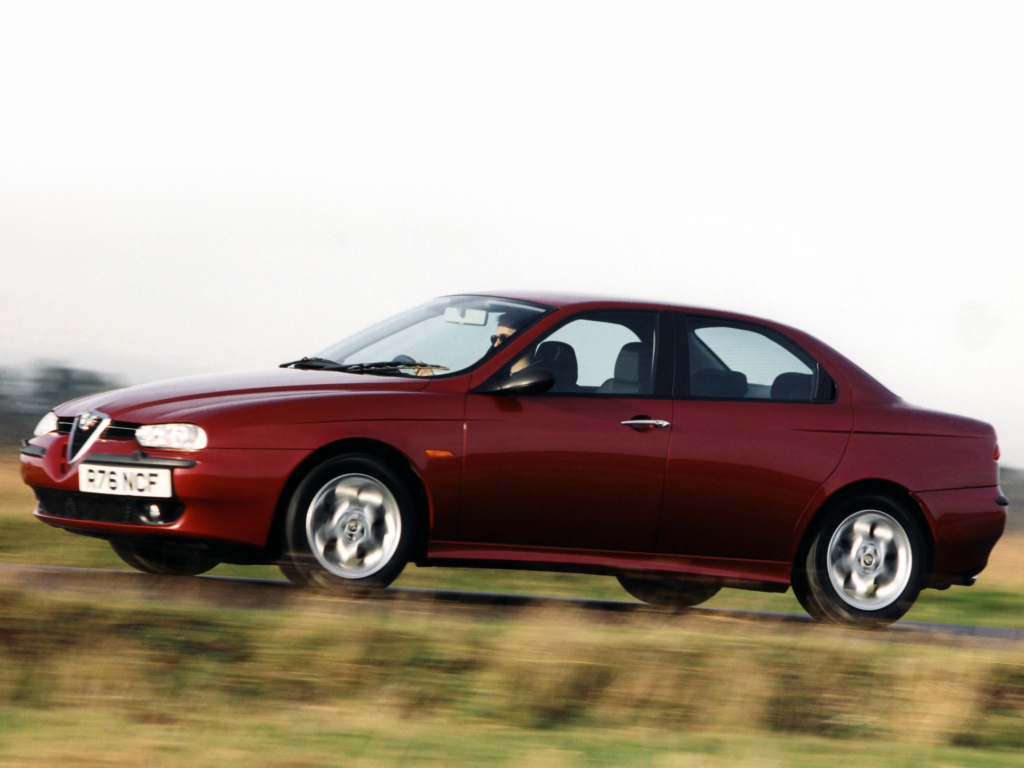 Snygga Alfa 156 ersatte den olyckligare 155:an 1997, sålde som smör!